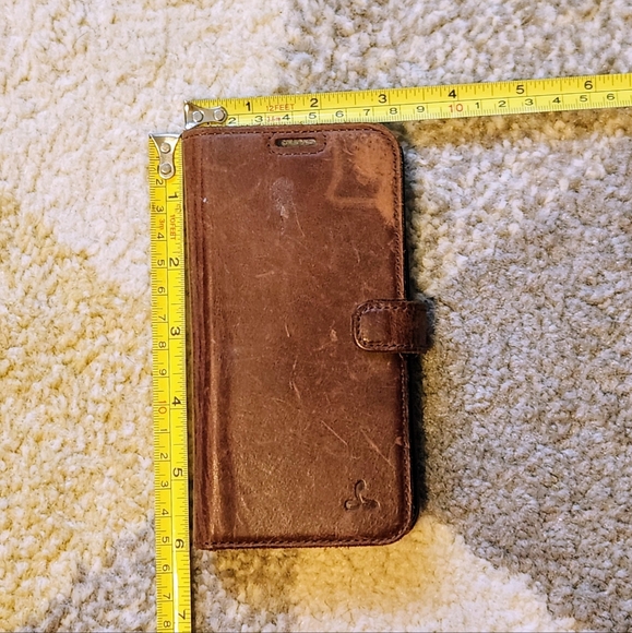Leather Wallet Case – iPhone 13 Pro - Picture 3 of 8